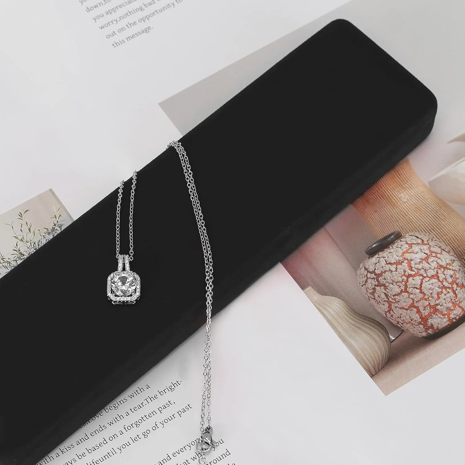 2 Pieces Metal Velvet Necklace Bracelet Gift Box, Soft Lining Bracelet Pendant Long Chain Organizer Holder Display Case for Wedding Engagement Birthday Anniversary (Black)