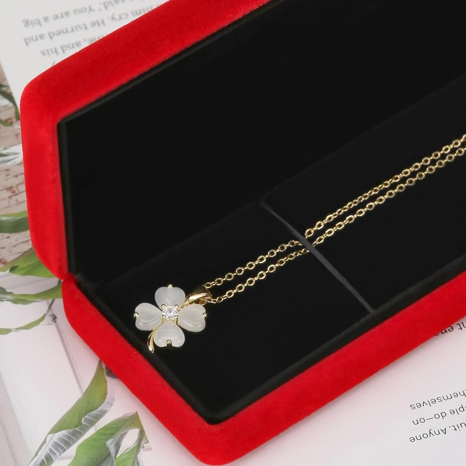 2 Pieces Metal Velvet Necklace Bracelet Gift Box, Soft Lining Bracelet Pendant Long Chain Organizer Holder Display Case for Wedding Engagement Birthday Anniversary (Red)