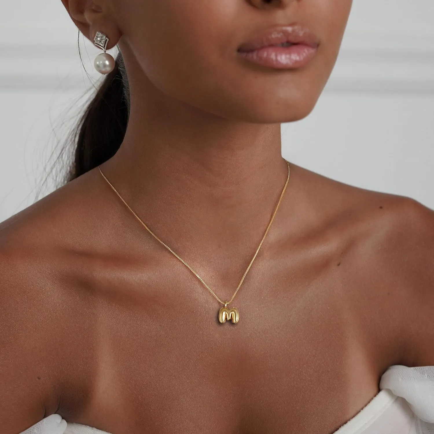 Bubble Letter Necklace Gold,14K Gold Plated Bubble Necklace Dainty Initial Necklaces for Women Simple Gold Charm Necklace Cute Name Necklace Personalized Trendy Jewelry Gifts for Women