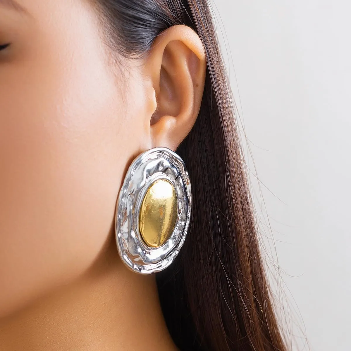 Chargances Elegant Crystal Stud Earrings for Women Boho Gold Rhinestone Large Circle Earrings Fahsion Jewelry for Women