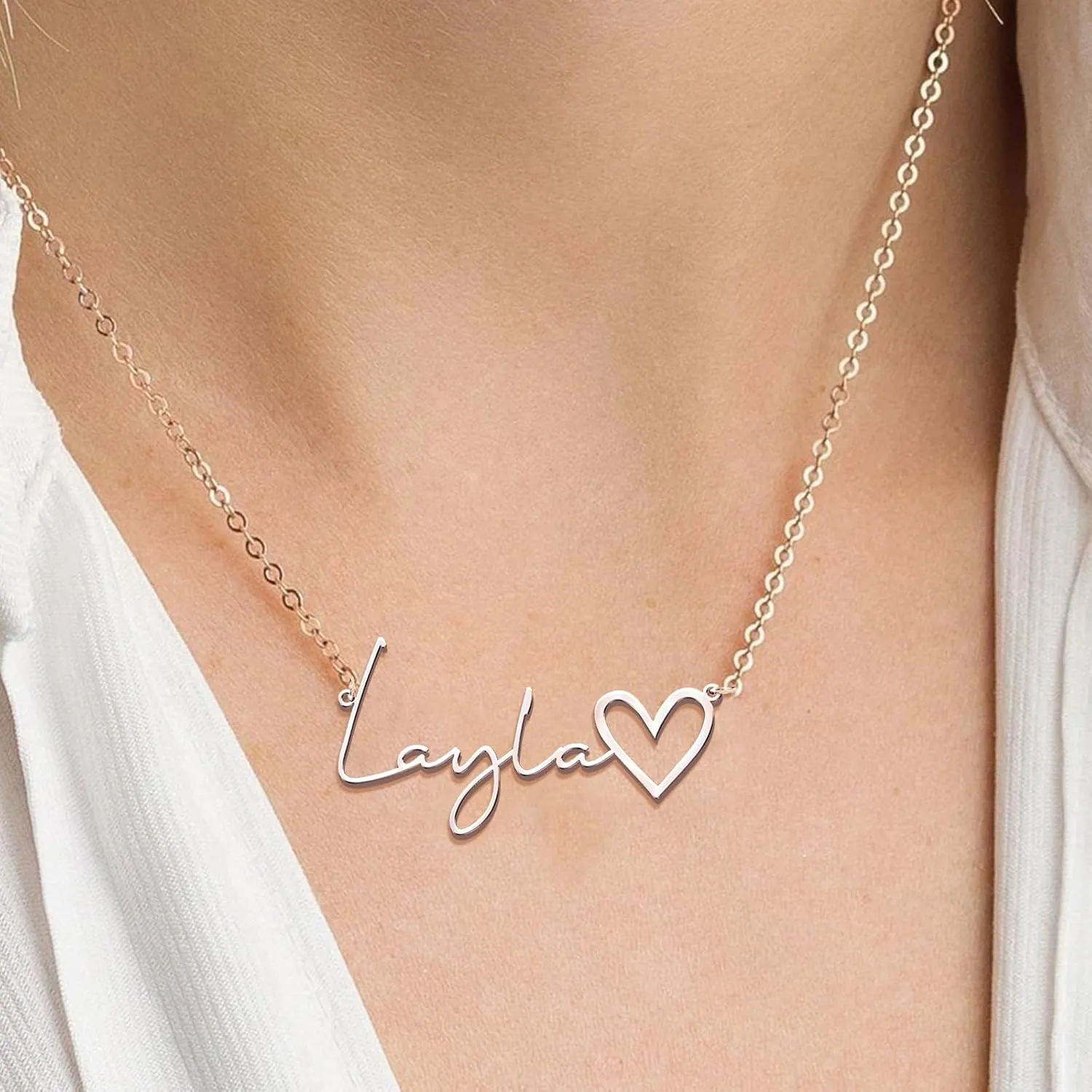 Custom Name Necklace Personalized Gifts for Women 18K Gold Plated Customized Necklaces with Name Birthday Nameplate Gifts for Her