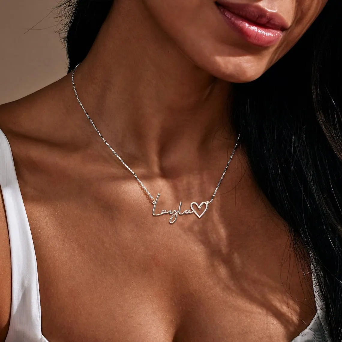 Custom Name Necklace Personalized Gifts for Women 18K Gold Plated Customized Necklaces with Name Birthday Nameplate Gifts for Her