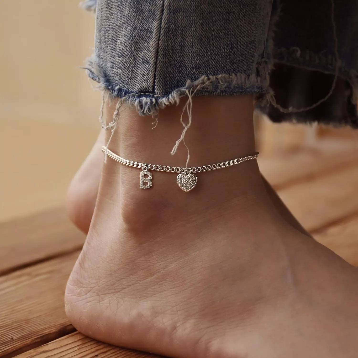 Dainty Silver Initial Heart Anklets for Women Personalized Sparkle Ankle Bracelets Simple Letter Anklet Everyday Jewelry Gift for Her