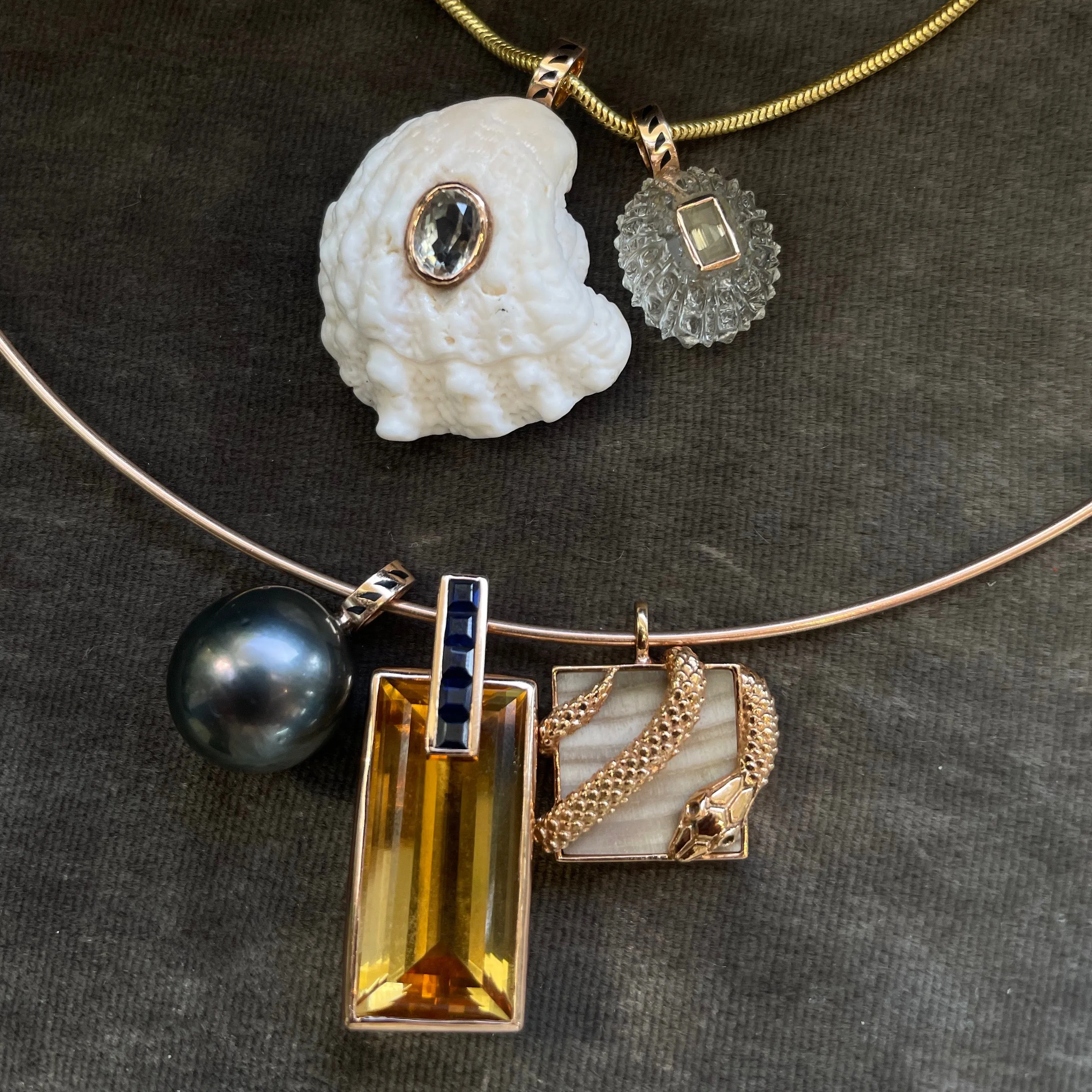 Dezso 18k Spiny Shell w/ Oval Sillimanite Pendant