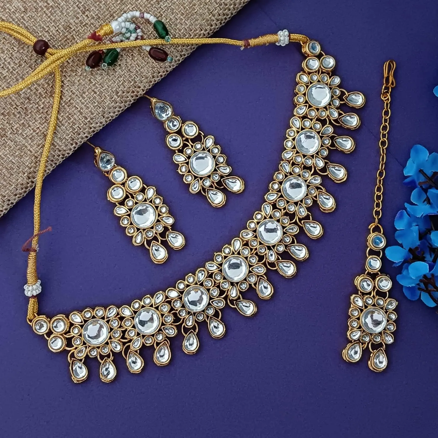 Efulgenz Kundan Set Indian Jewelry Sets for Women Bollywood Jewelry Kundan Crystal Choker Necklace Dangle Earrings Maang Tikka Head Chain Wedding Bridal Jewelry for Women
