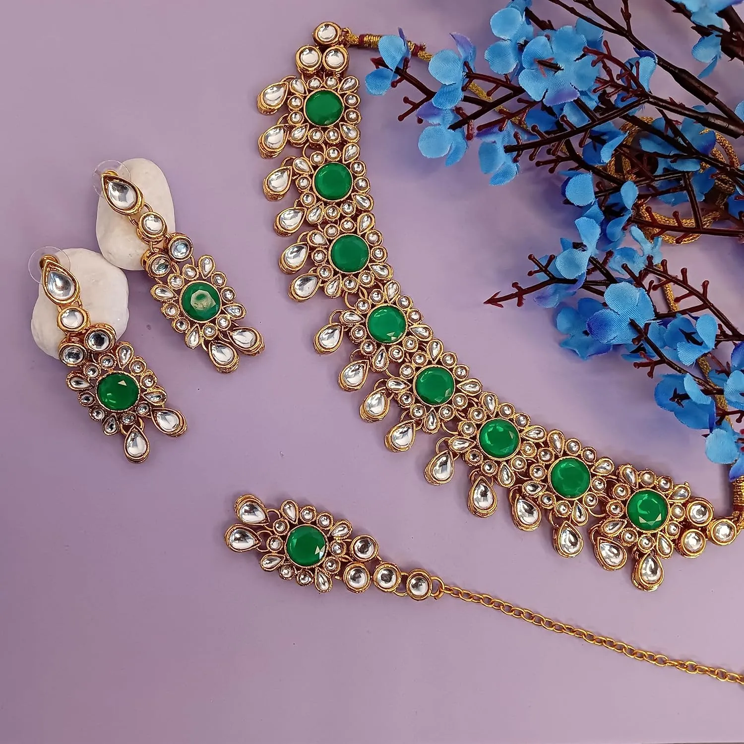 Efulgenz Kundan Set Indian Jewelry Sets for Women Bollywood Jewelry Kundan Crystal Choker Necklace Dangle Earrings Maang Tikka Head Chain Wedding Bridal Jewelry for Women