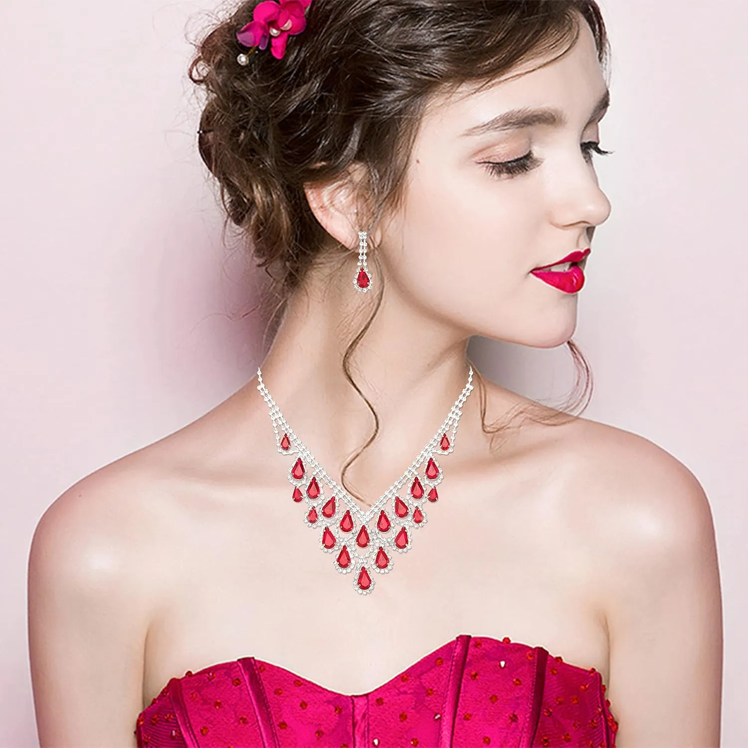 Elegant Teardrop Crystal Bib Necklace Silver Drop Earrings Set for Bride Bridesmaid Bridal Wedding Dress Jewelry Sets Accessories Women