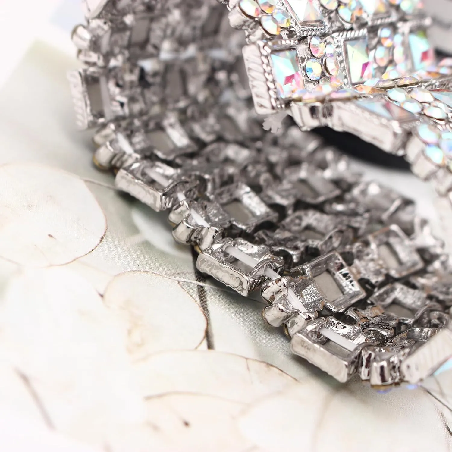 Elegant Wedding Bridal Art Deco Flower Crystal Elastic Wide Marquise Cluster Stretch Bangle Bracelet for Women