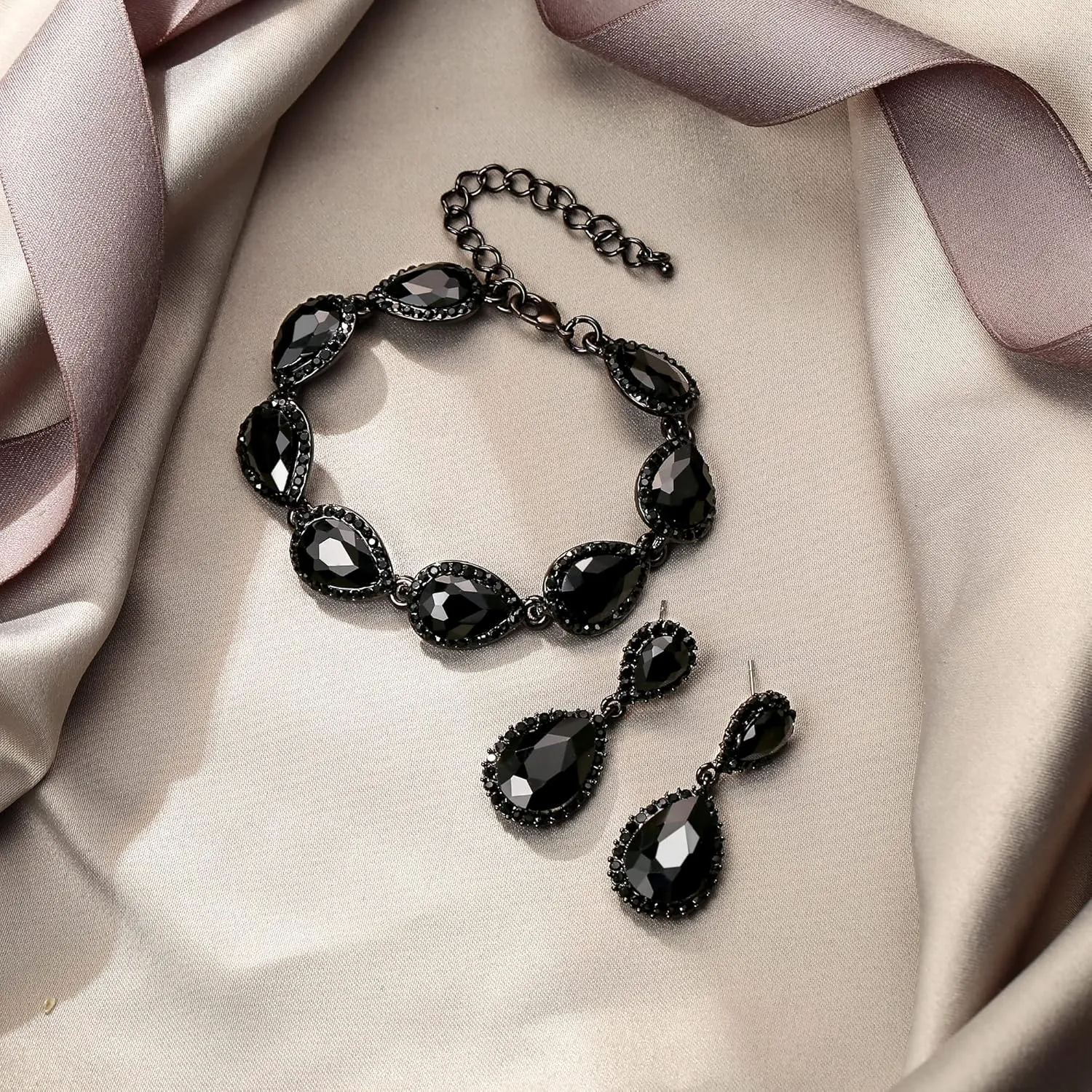 EVER FAITH Sparkly Crystal Elegant Bridal Prom Pear Shaped Drop Pierced Earrings Bracelet Set