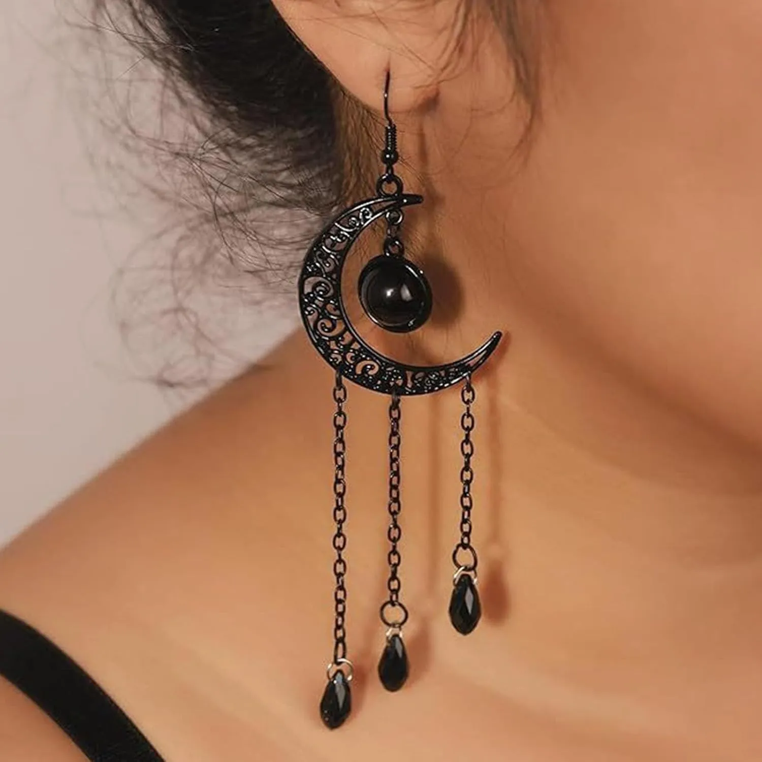 Goth Witch Moon Crystal Necklace - Black Vintage Crescent Necklace - Punk Style Gothic Jewelry Gift for Women