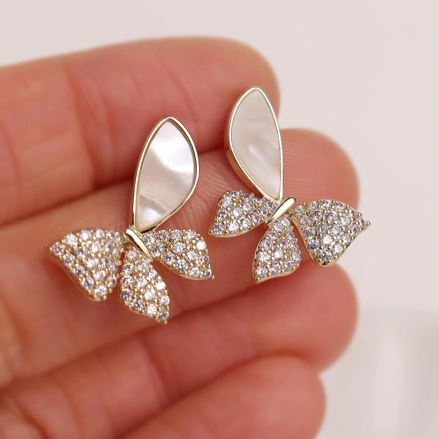 JeanBeau Snowflake Bow Heart Stud Earrings for Women Teen, Cute Sparkly Cubic Zirconia Rhinestone Shell Cartilage Hypoallergenic Holiday Prom Wedding Fashion Jewelry Gift