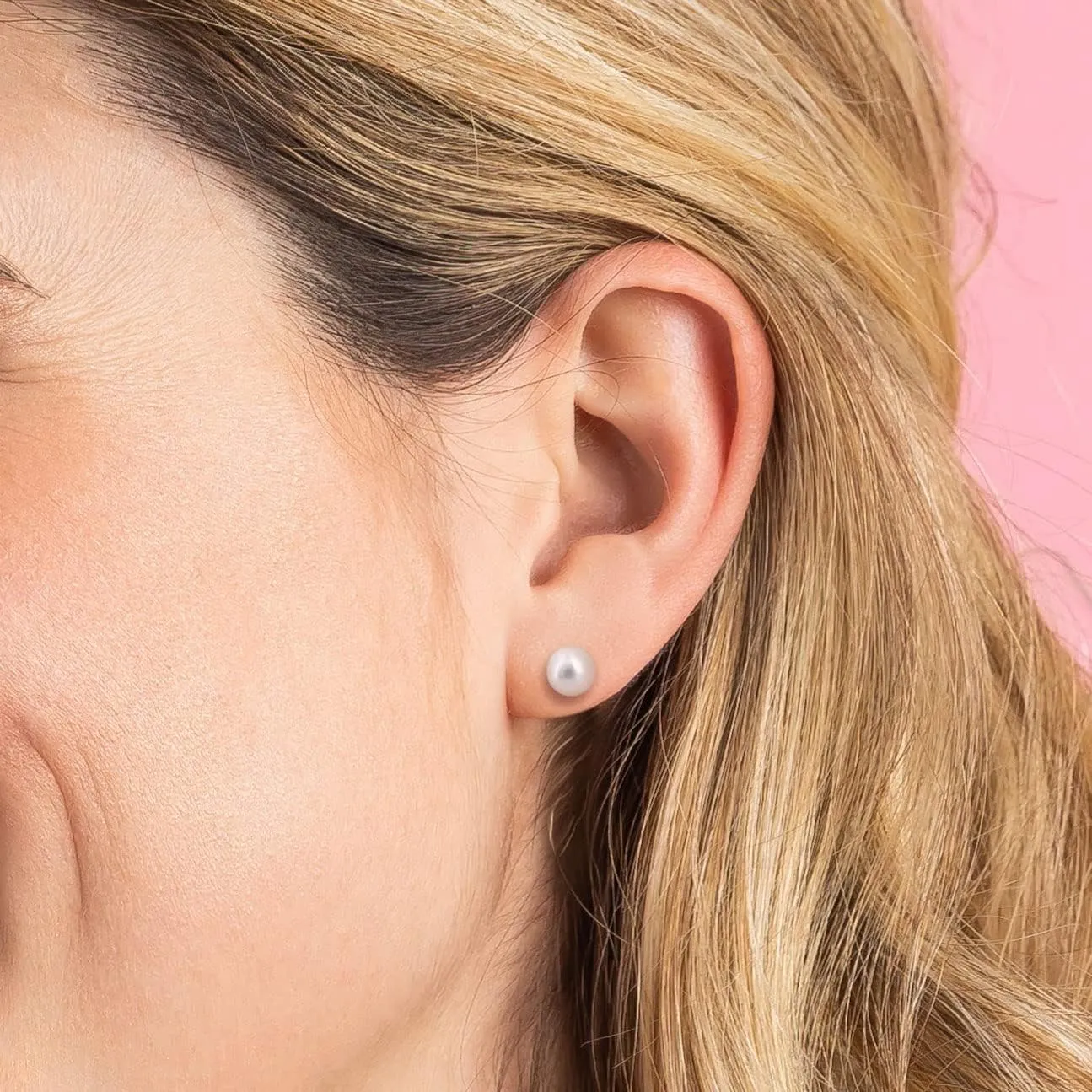 KEZEF Pearl Stud Earrings for Women 14K Real Gold Freshwater Cultured Pearl Earrings with Butterfly 14K Gold Back with Silicone