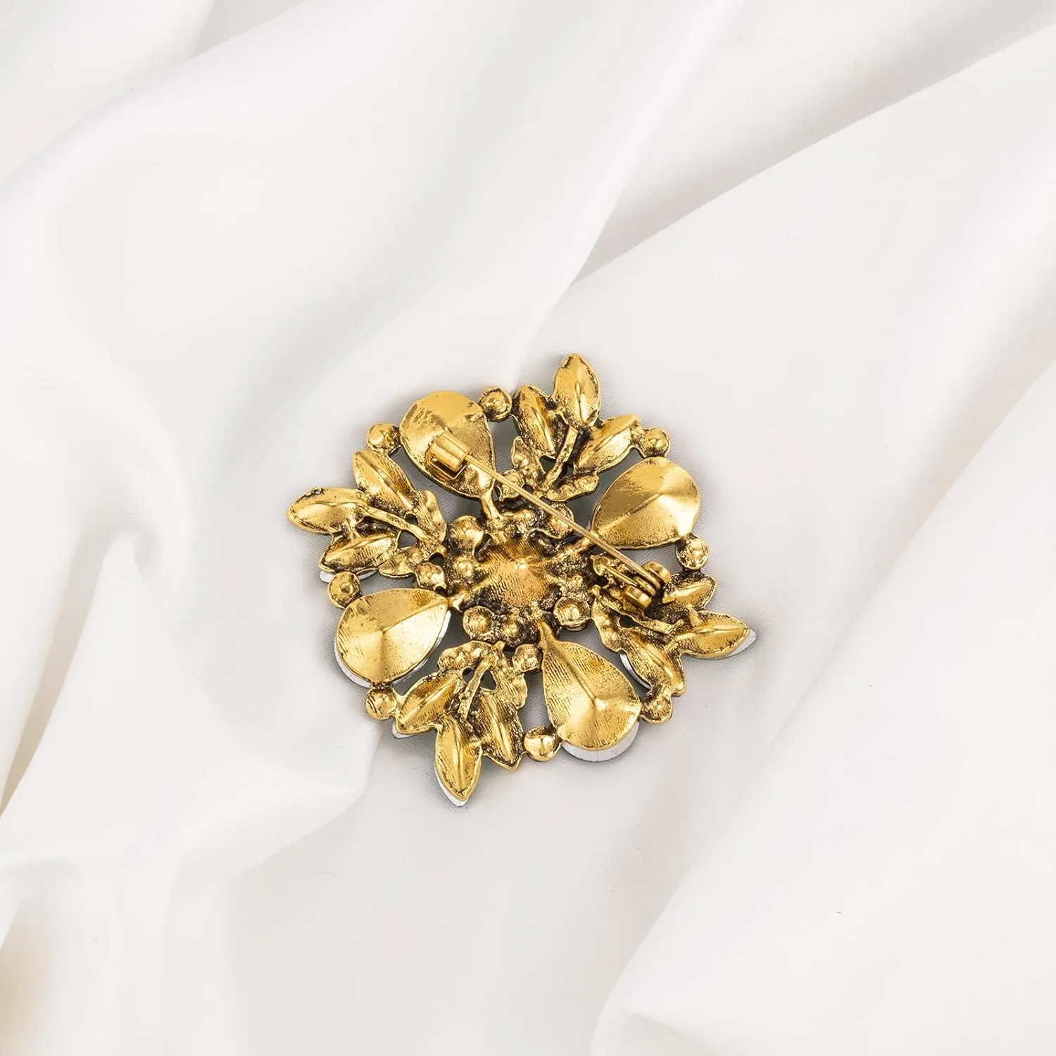 LAXPICOL Vintage Clear Austrian Crystal Elegant Cross Flower Brooch Pin For Women Wedding Broach Pin