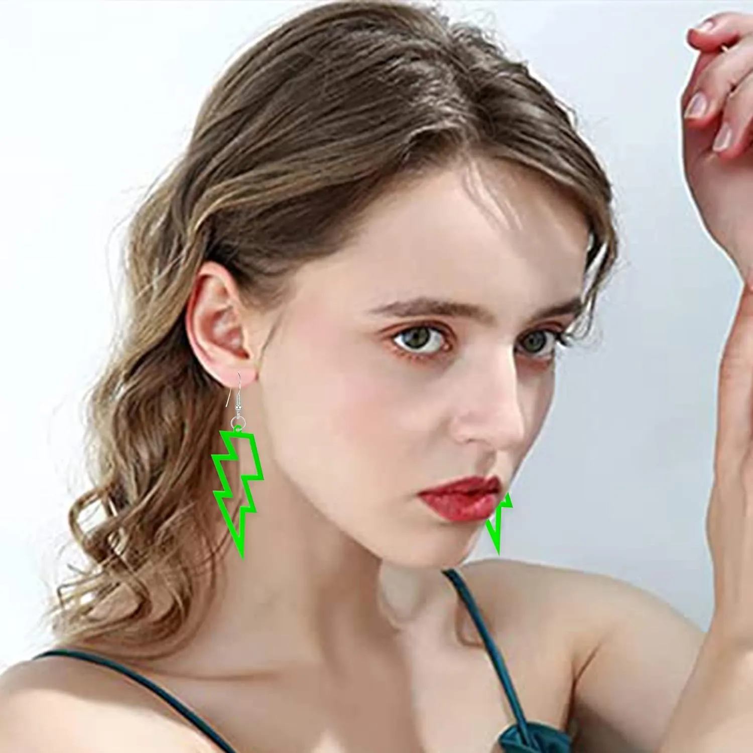 Lighting Neon Earrings Acrylic Exaggerated Lightning Bolt Dangle Drop Pendant Vintage Earrings Halloween Retro 80 90 Party Costume Accessories Jewelry for Women