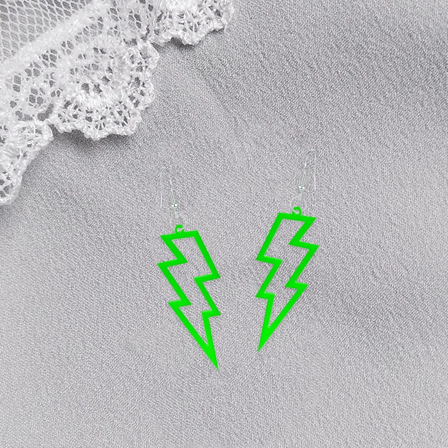 Lighting Neon Earrings Acrylic Exaggerated Lightning Bolt Dangle Drop Pendant Vintage Earrings Halloween Retro 80 90 Party Costume Accessories Jewelry for Women
