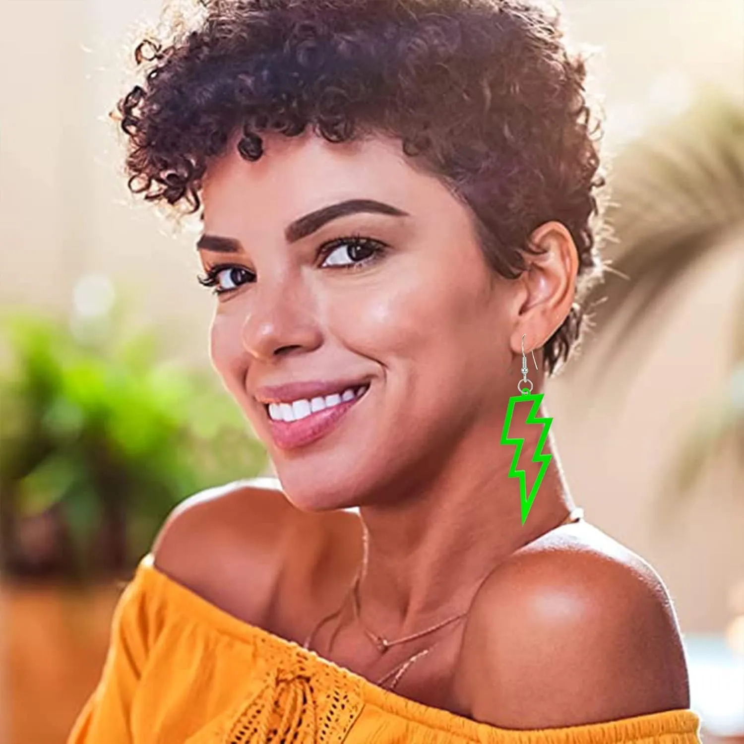Lighting Neon Earrings Acrylic Exaggerated Lightning Bolt Dangle Drop Pendant Vintage Earrings Halloween Retro 80 90 Party Costume Accessories Jewelry for Women
