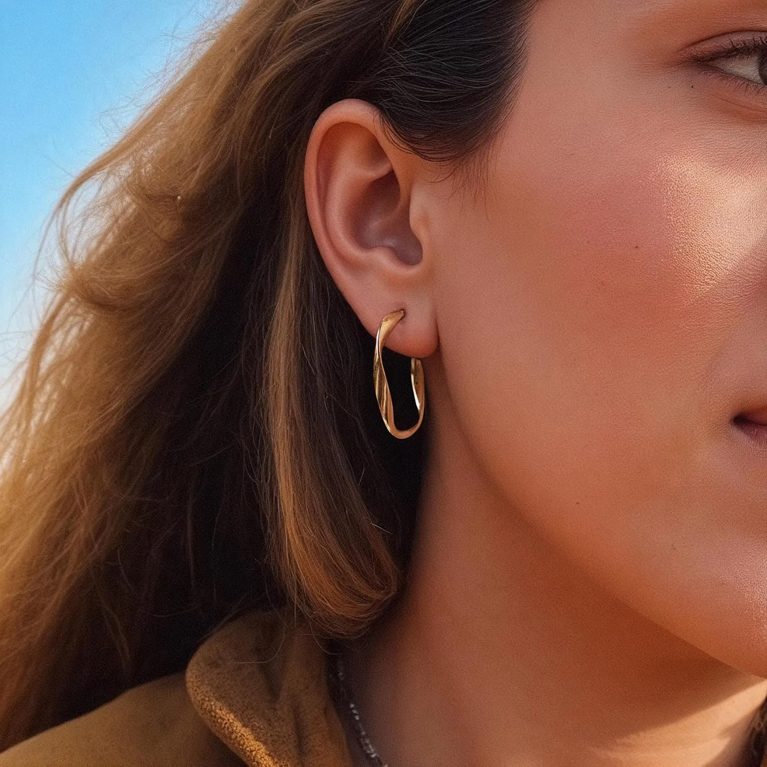Minimalist Hoop Earrings 14K Gold Plated Lightweight Twisted Small Thick Huggie Hoops Earrings Hypoallergenic Gold Earrings for Women Trendy Hoops Drop Dangle Earrings Studs Jewelry Gifts