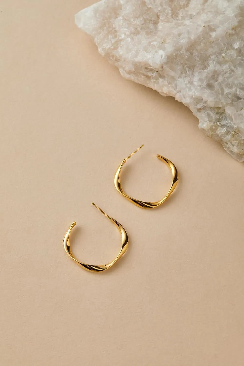 Minimalist Hoop Earrings 14K Gold Plated Lightweight Twisted Small Thick Huggie Hoops Earrings Hypoallergenic Gold Earrings for Women Trendy Hoops Drop Dangle Earrings Studs Jewelry Gifts