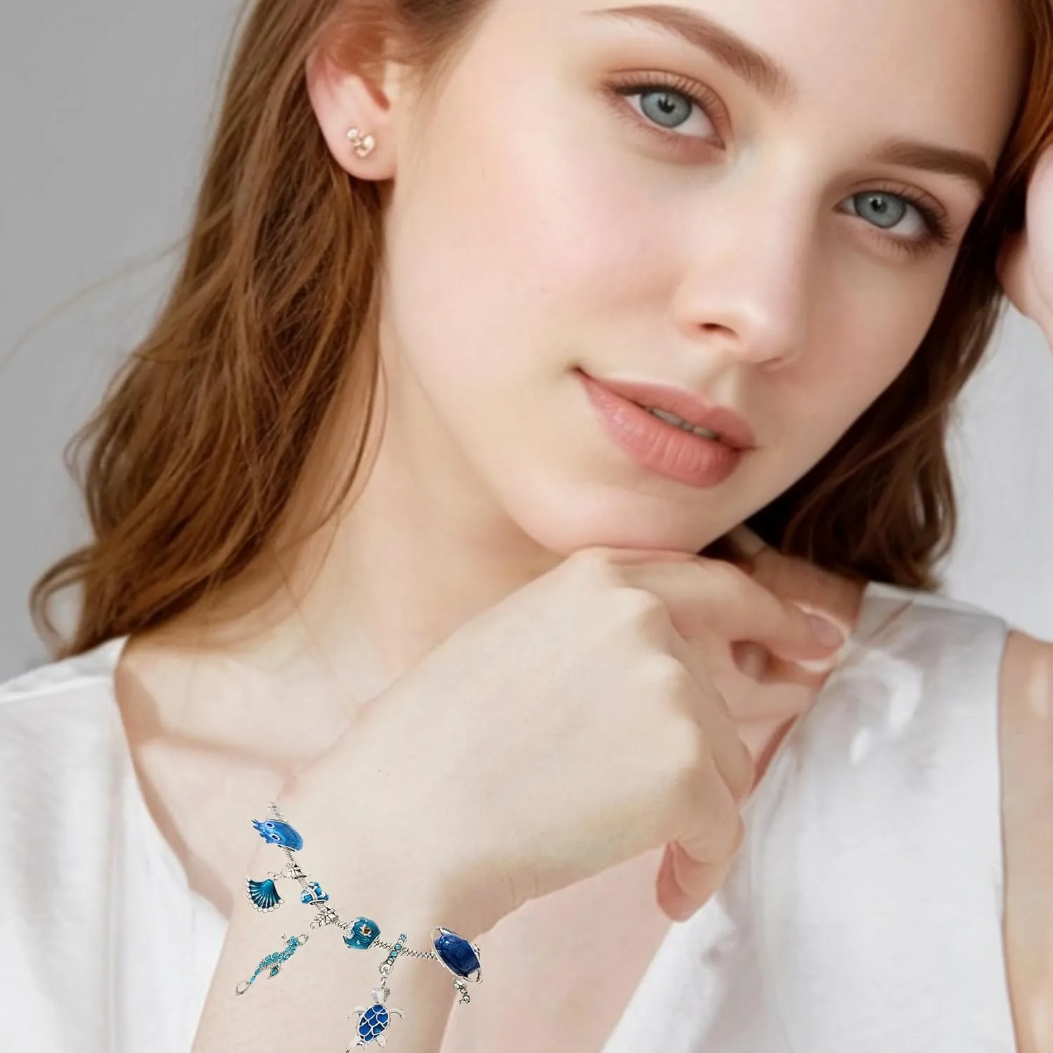 Ocean Charm Beaded Bracelet Small Fish Sea Turtle Octopus Dolphin Shell Starfish Tropical Marine Life Charm for Women Beach Vacation Jewelry Bracelet