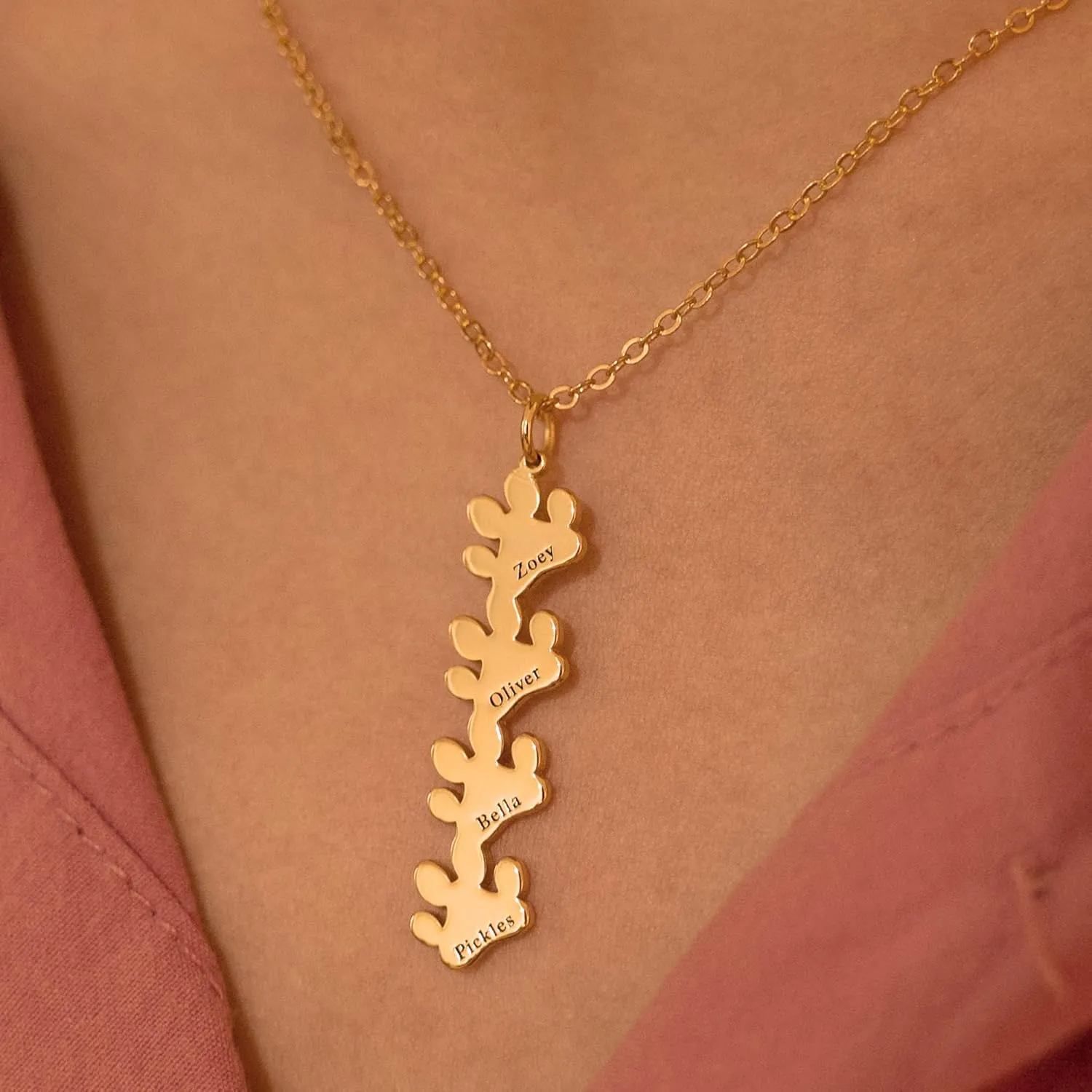 Personalized Dog Paw Pendant Name Necklace, Custom Name Pendant Necklace Gift for Puppy Lover, Mother's Day Jewelry Gift for Girl Woman Daughter Grandma