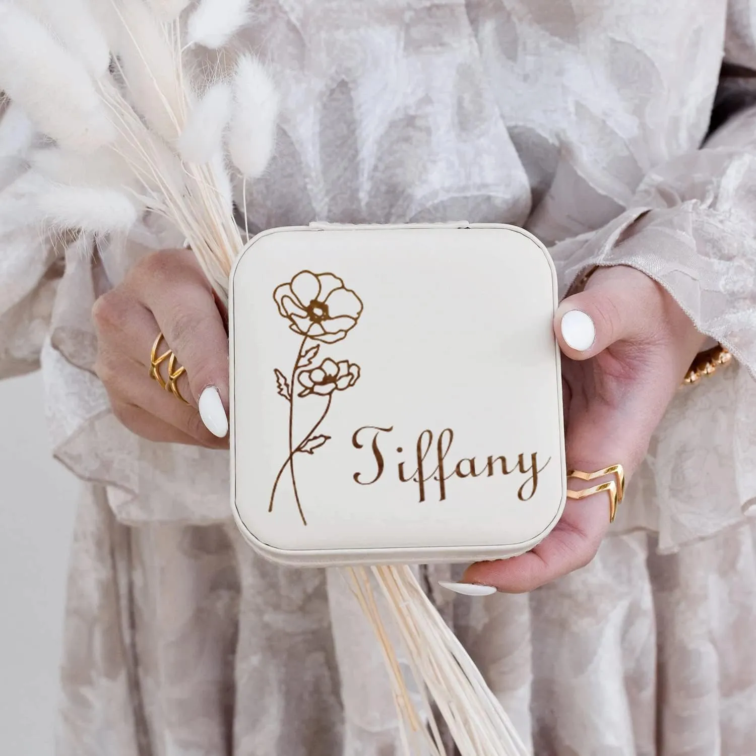 Personalized Jewelry Box for Women, Custom Travel Jewelry Case with Name and Birth Flower, Leather Jewelry Box for Rings, Earrings, Necklaces, Personalized Gifts for Women