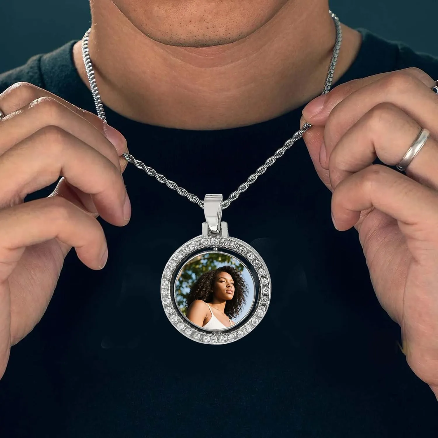 Picture Necklace Personalized Photo, Circle Chain with Wings, Picture Pendant Personalized Custom Memory, Necklaces Angel Wings Round Chain Gifts, Hip Hop
