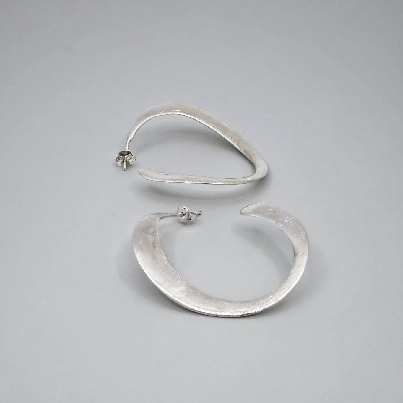 'Scoria' Brushed Black Silver Earrings