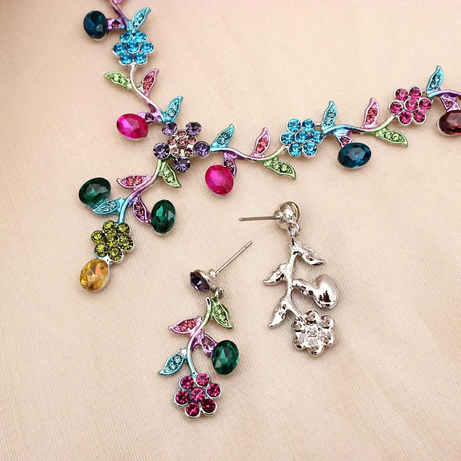 SFE Elegant Austrian Crystal Bridal Bridesmaid Wedding Jewelry Flower Leaf Necklace Dangle Earrings Link Bracelet Jewelry Set for Women
