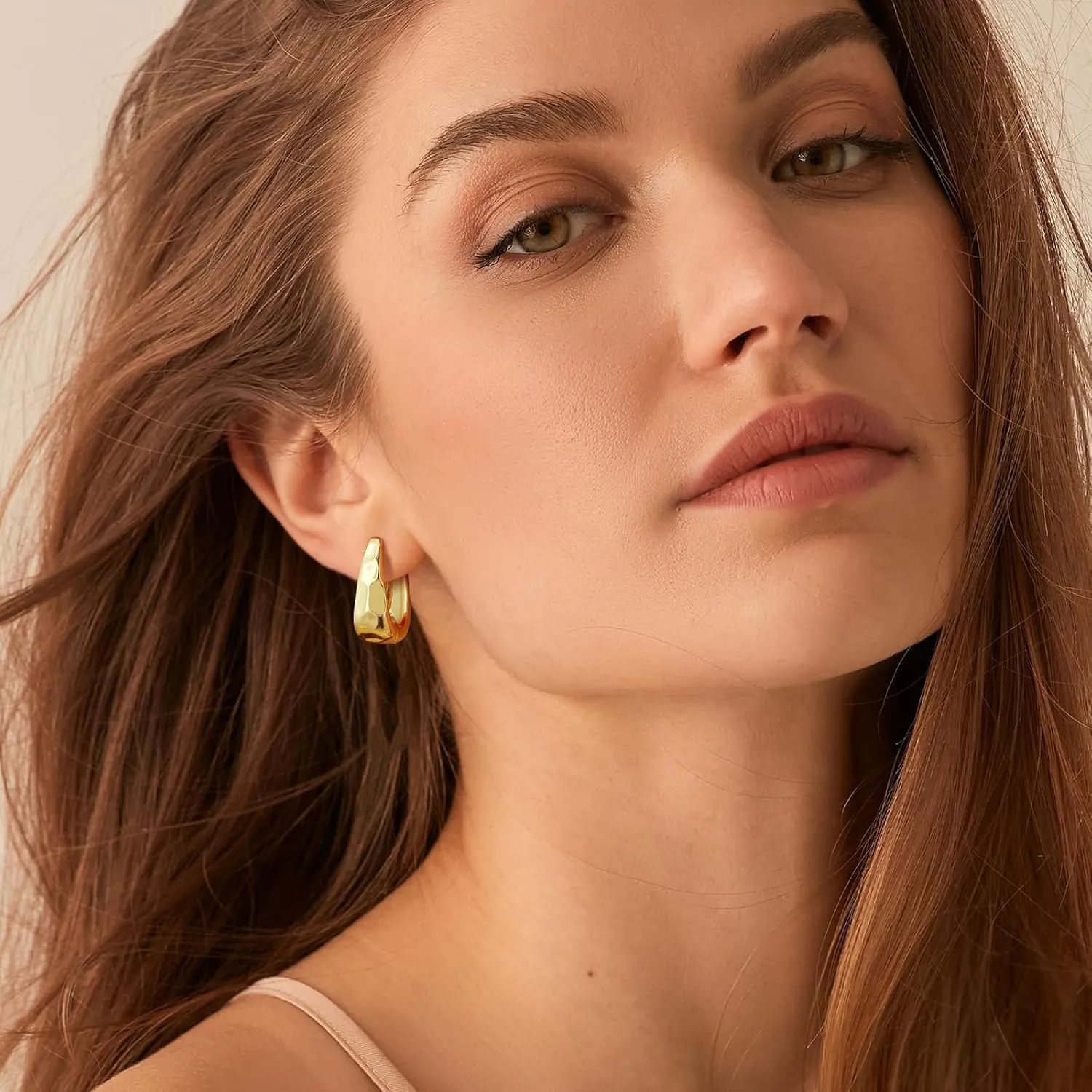Sterling Silver Hoop Earrings for Women Small Chunky Silver and 14K Gold Plated Earrings for Women Trendy Hoop Earrings Silver Hypoallergenic Oval Earrings Thick Huggie Hoops Earring for Jewelry Gifts