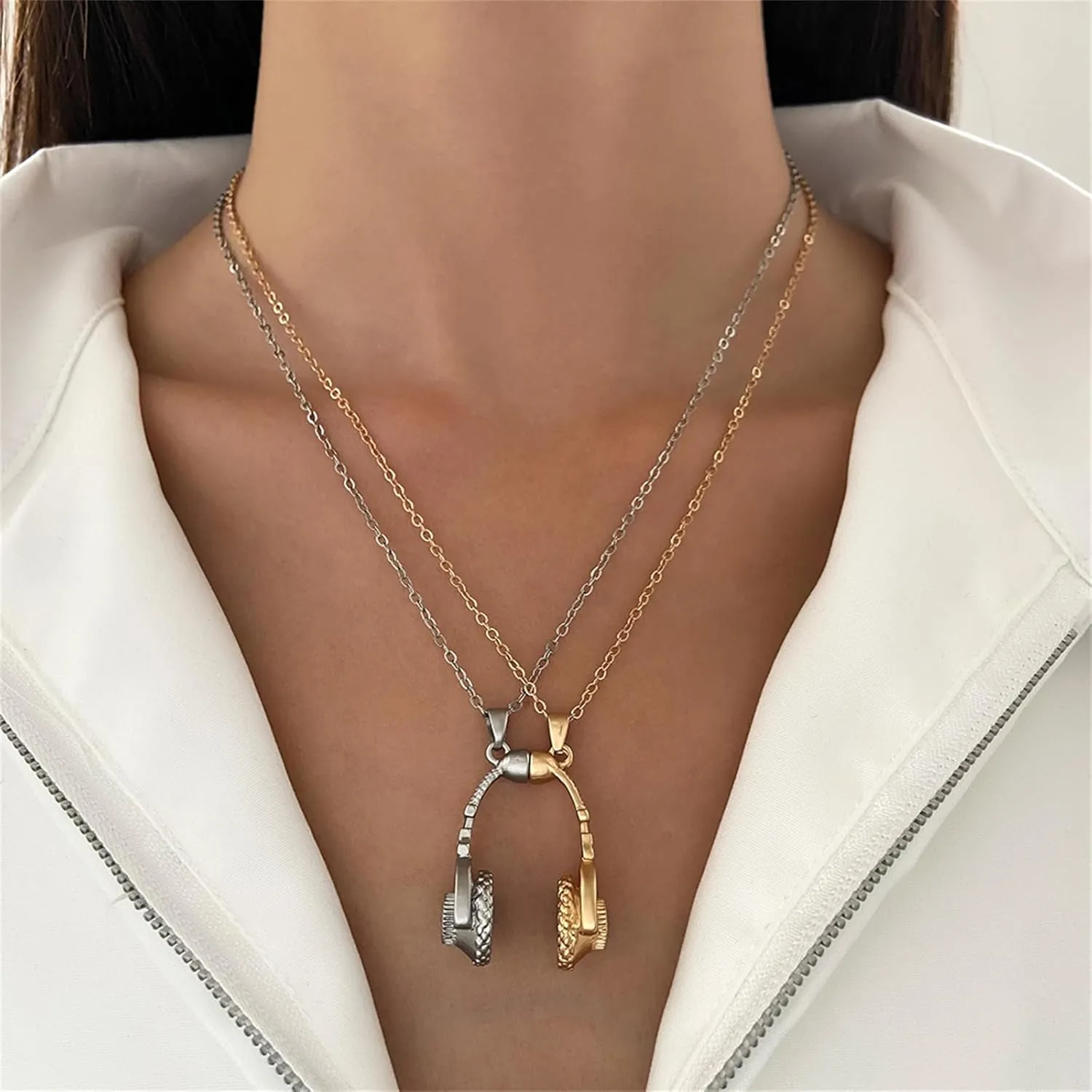 WCRAZYE 2Pcs Headset Necklace Music Headphone Pendant Necklace for Women Men Rock Music Chain Necklace for BFF Friendship Best Friends Friendship Necklaces Hiphop Jewelry Gifs