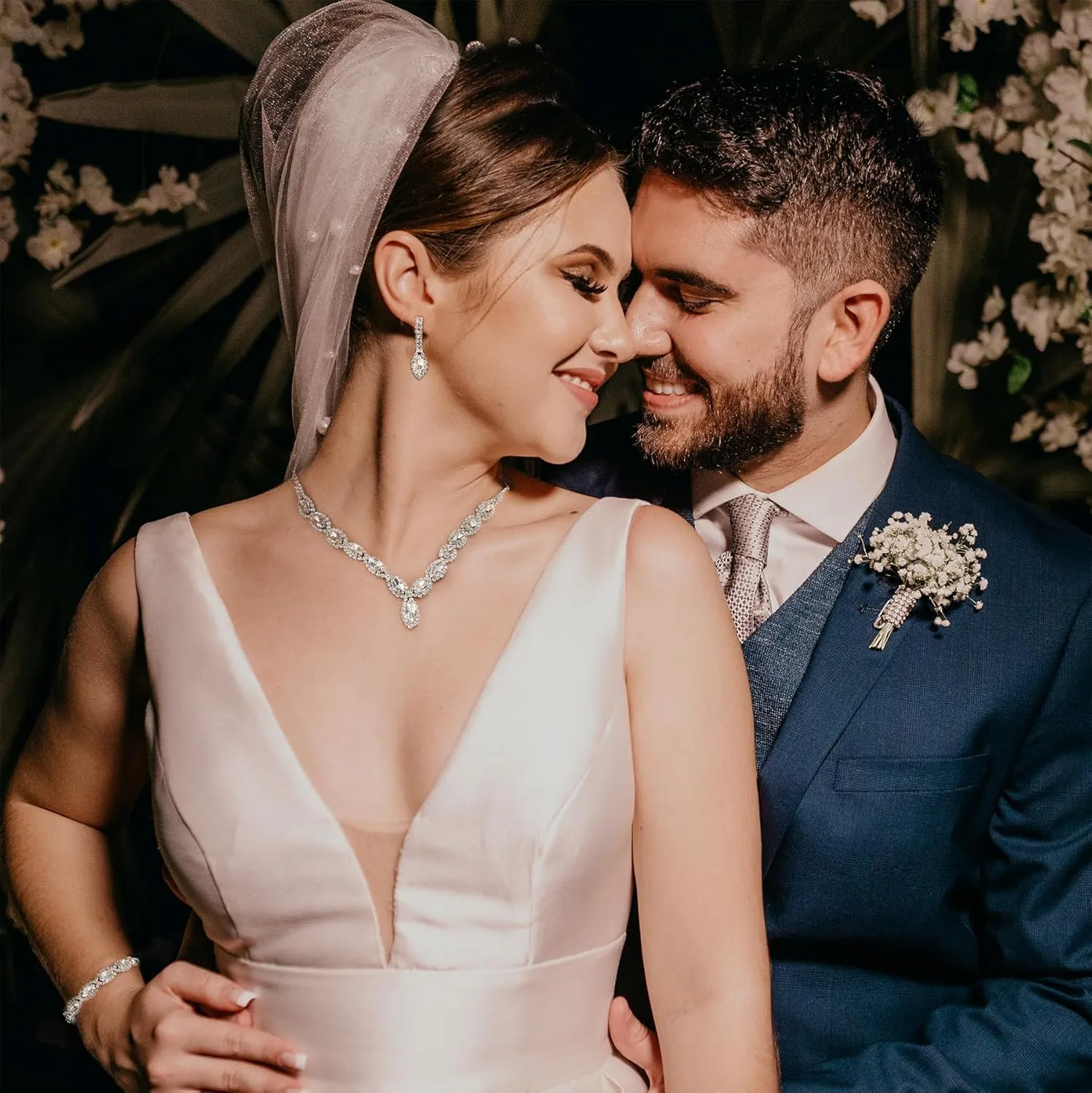 Wedding Jewelry Sets for Brides Rhinestone Jewelry Set for Women Silver Bridesmaid Jewelry Set Silver Prom Jewelry Crystal Rhinestone Necklace for Women Bride Necklace for Wedding Day