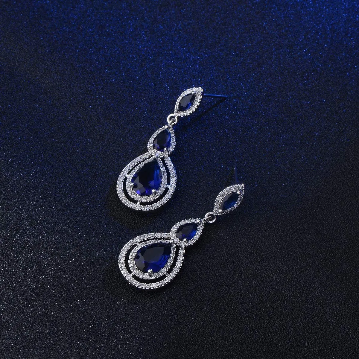 Women's Cubic Zirconia Bridal Earrings - Elegant Long Wedding Party Prom Earring for Bride Bridesmaids Crystal CZ Rhinestone Chandelier Statement Dangle Drop Earrings for Women